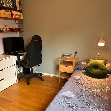 アパート Spacious In *